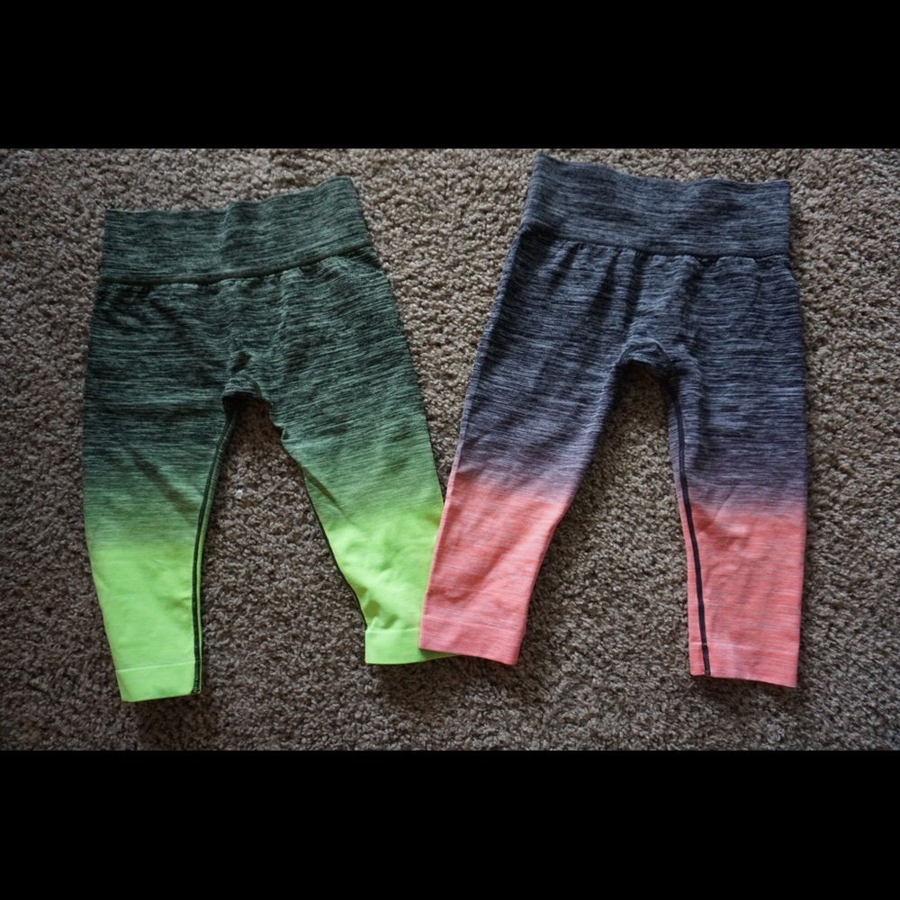 LOT OF TWO Off brand capri leggings size Medium